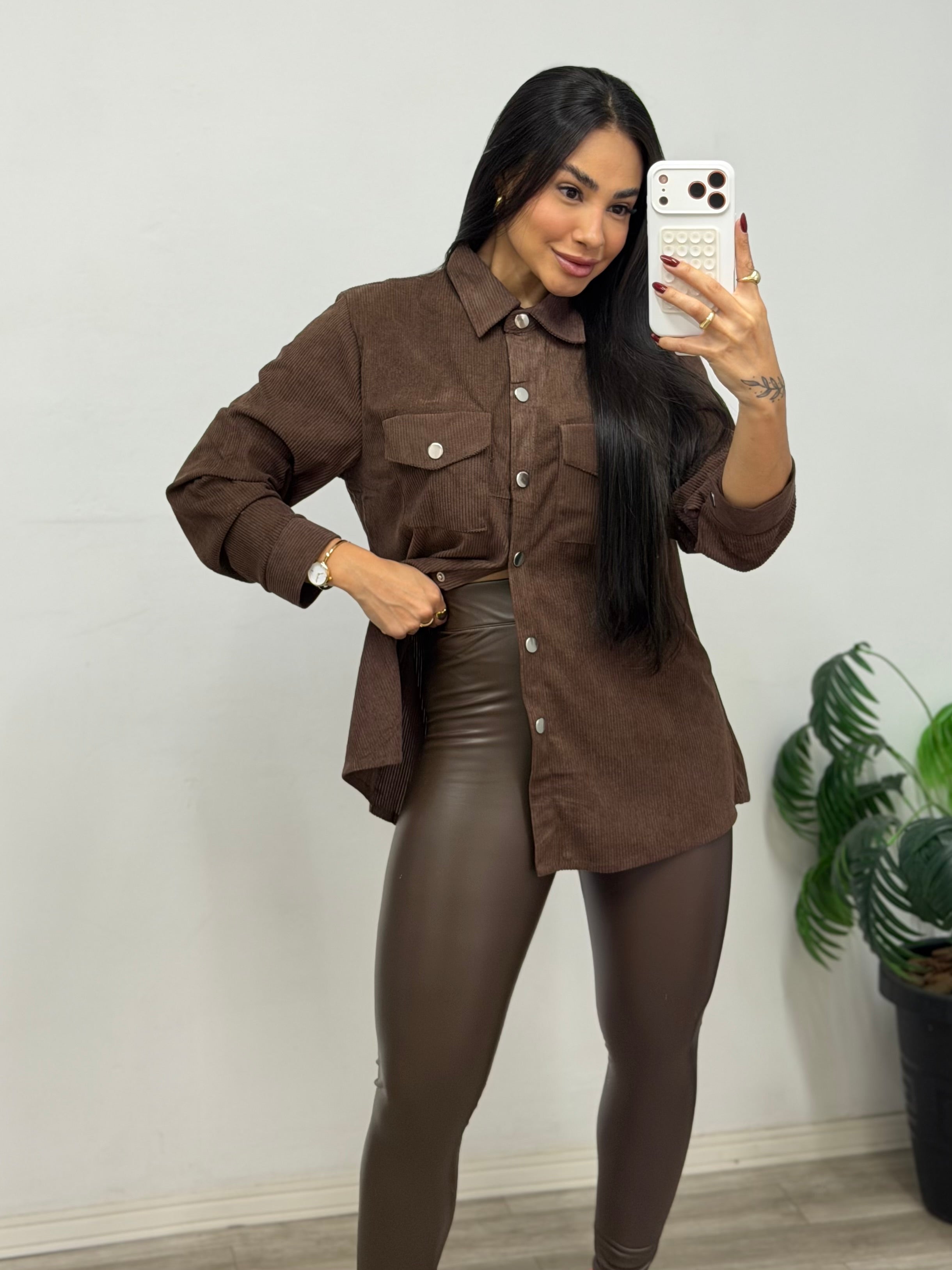 Calça legging PU marrom