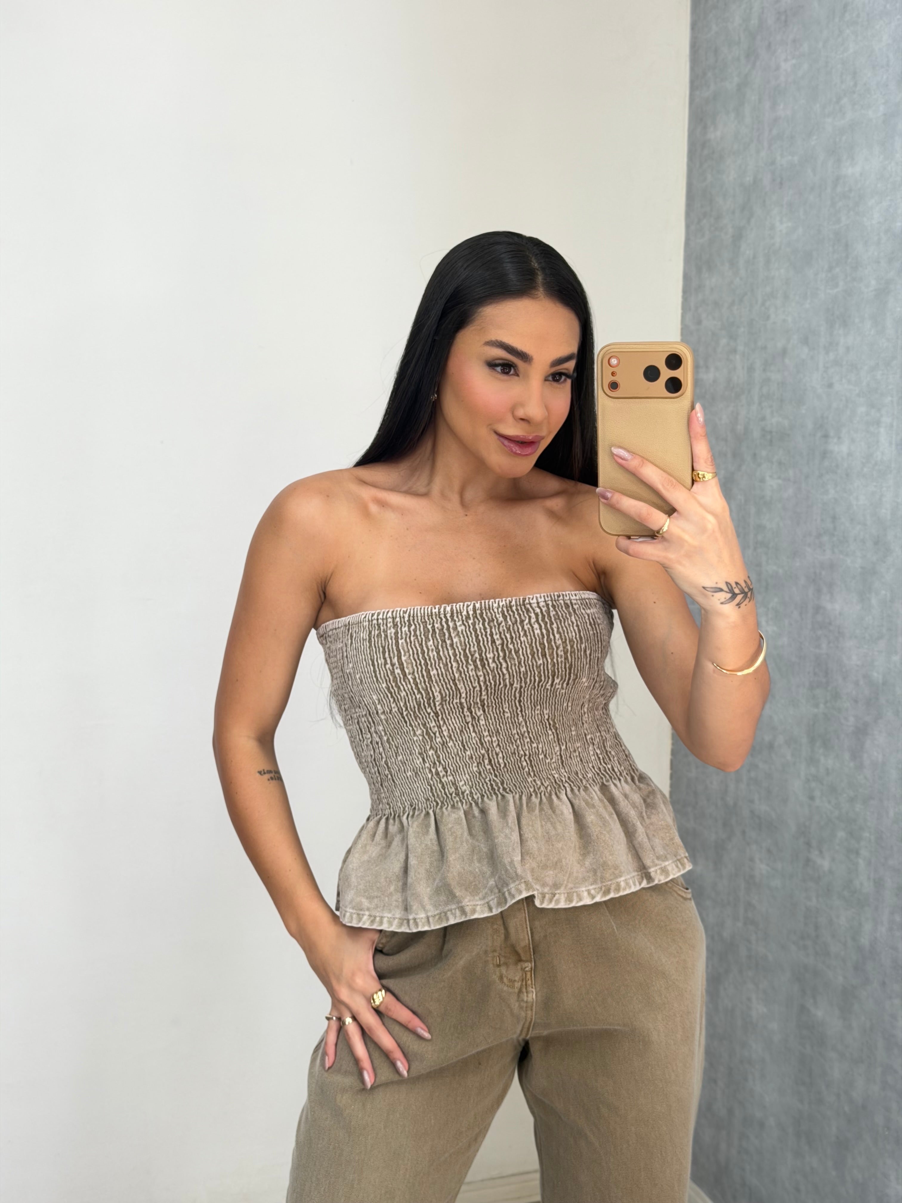 Blusa lastex caqui estonada