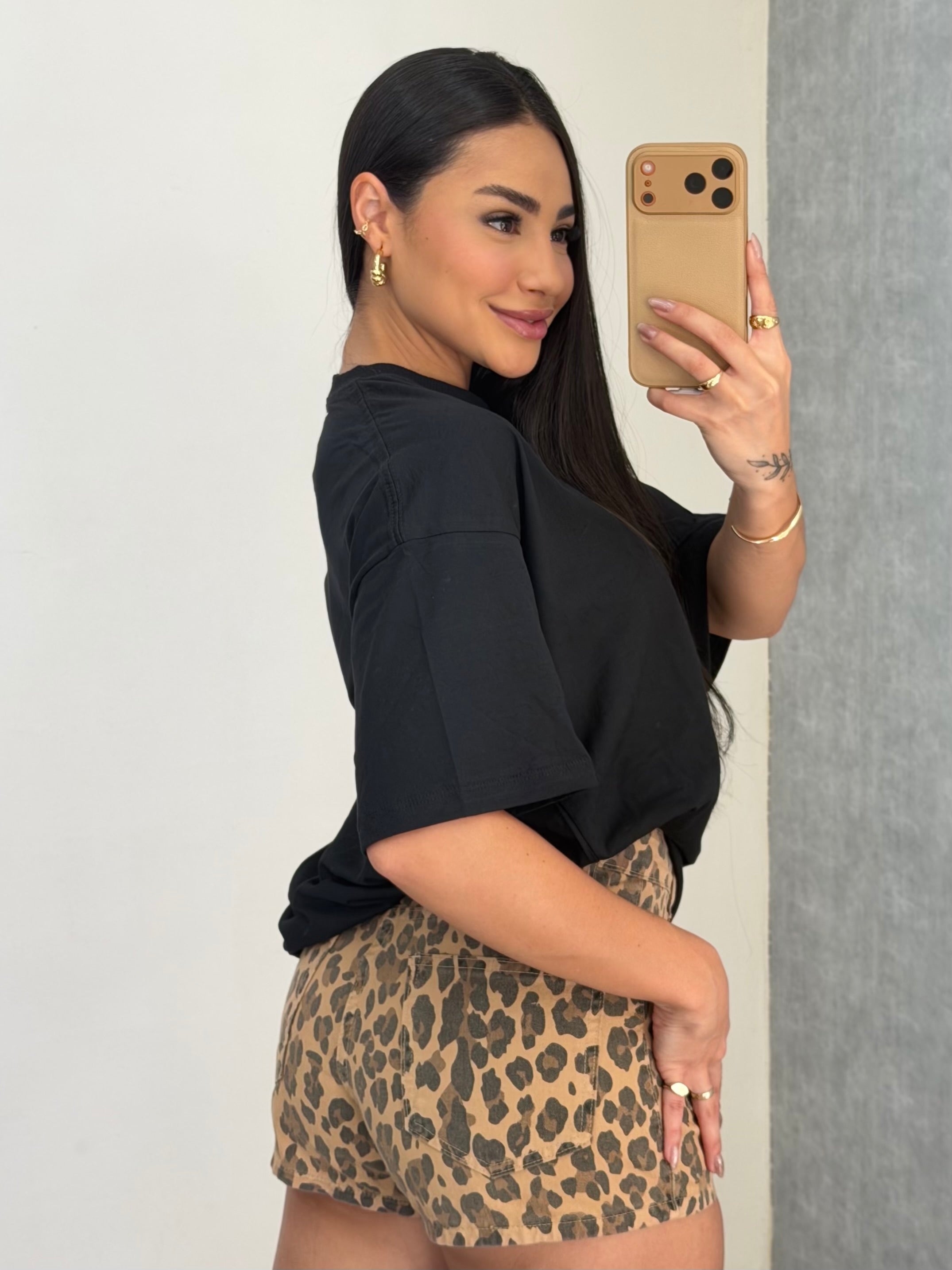 Short animal print