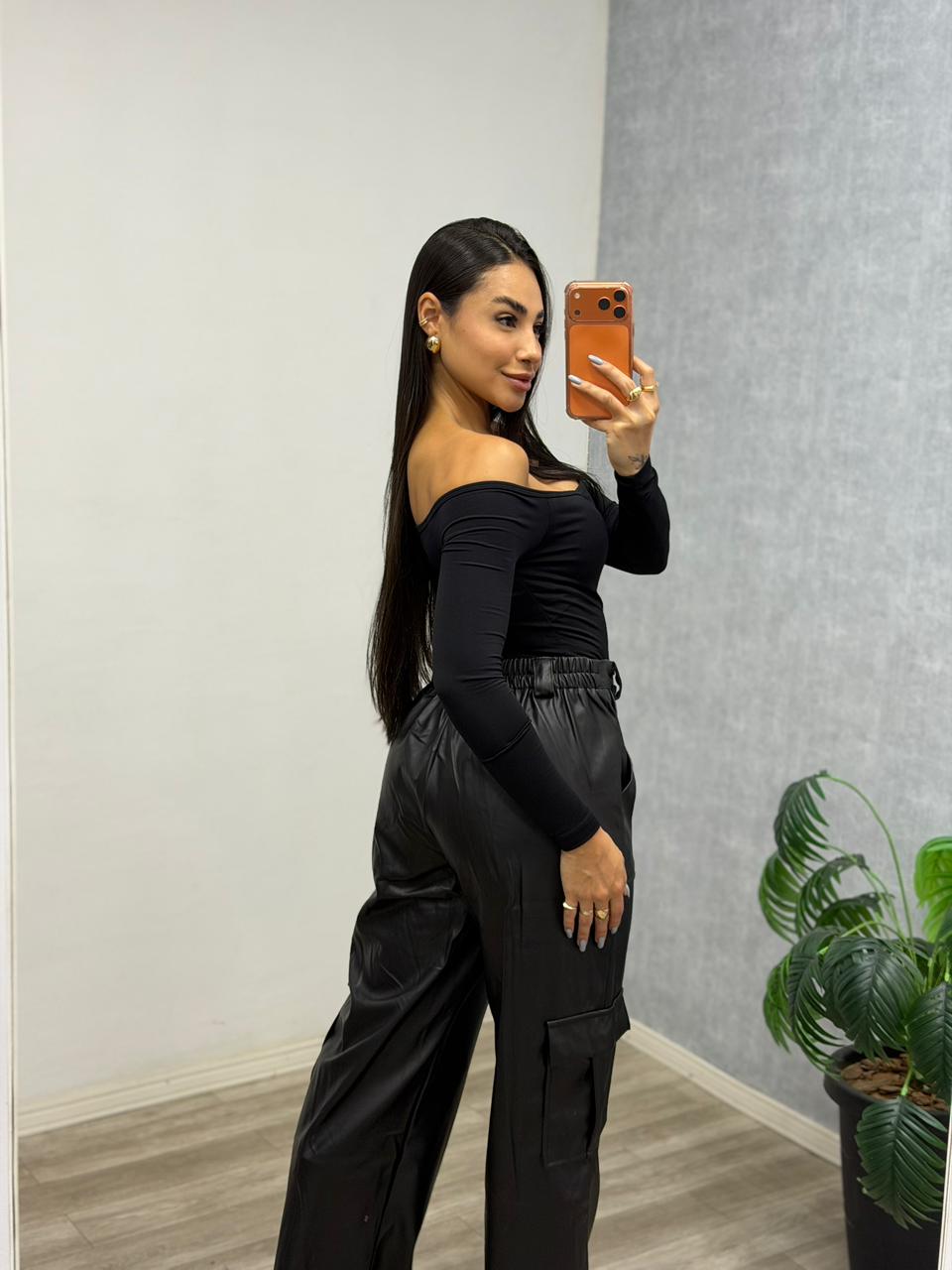 Calça Wide Leg PU