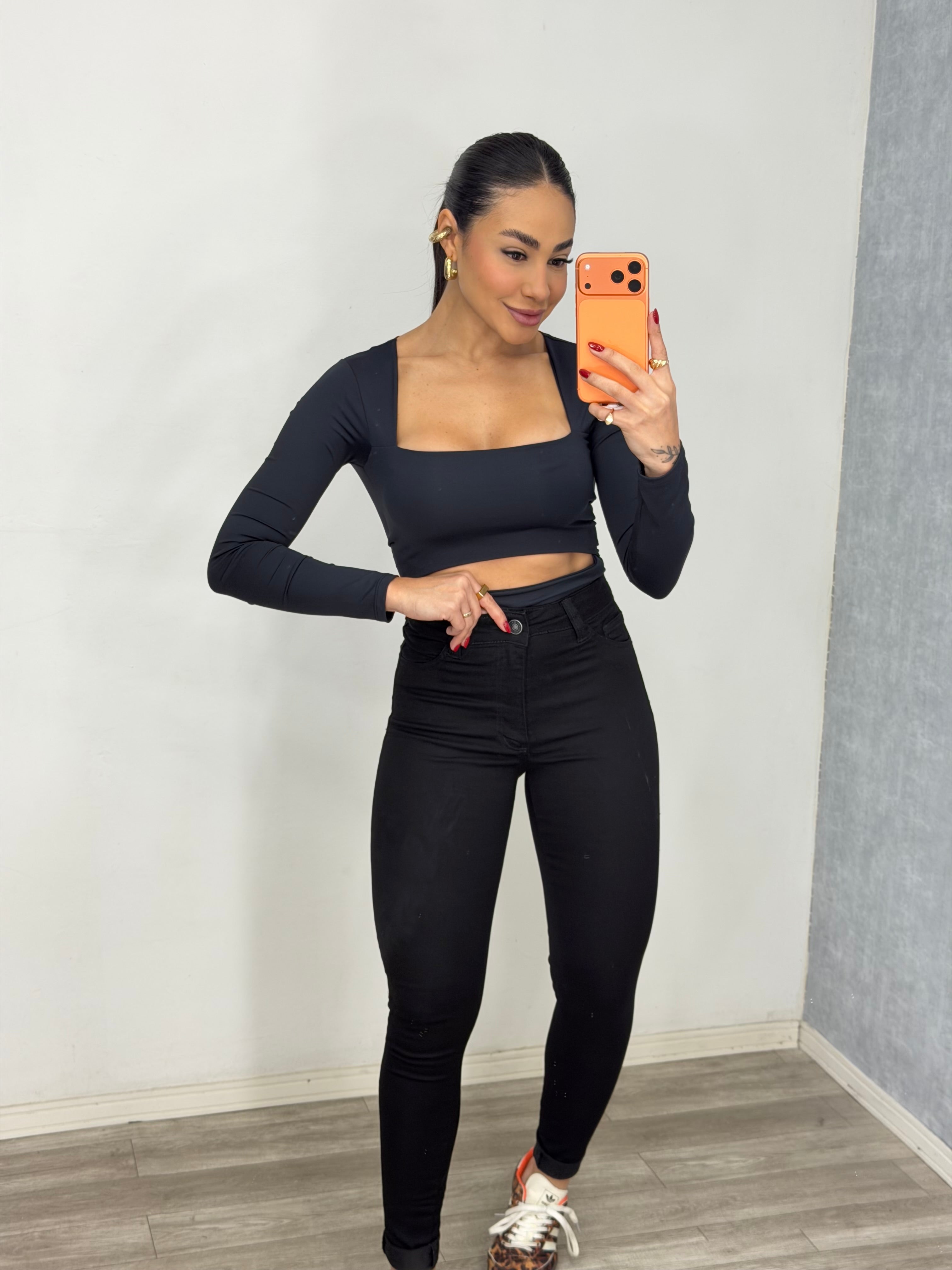Calça skinny black