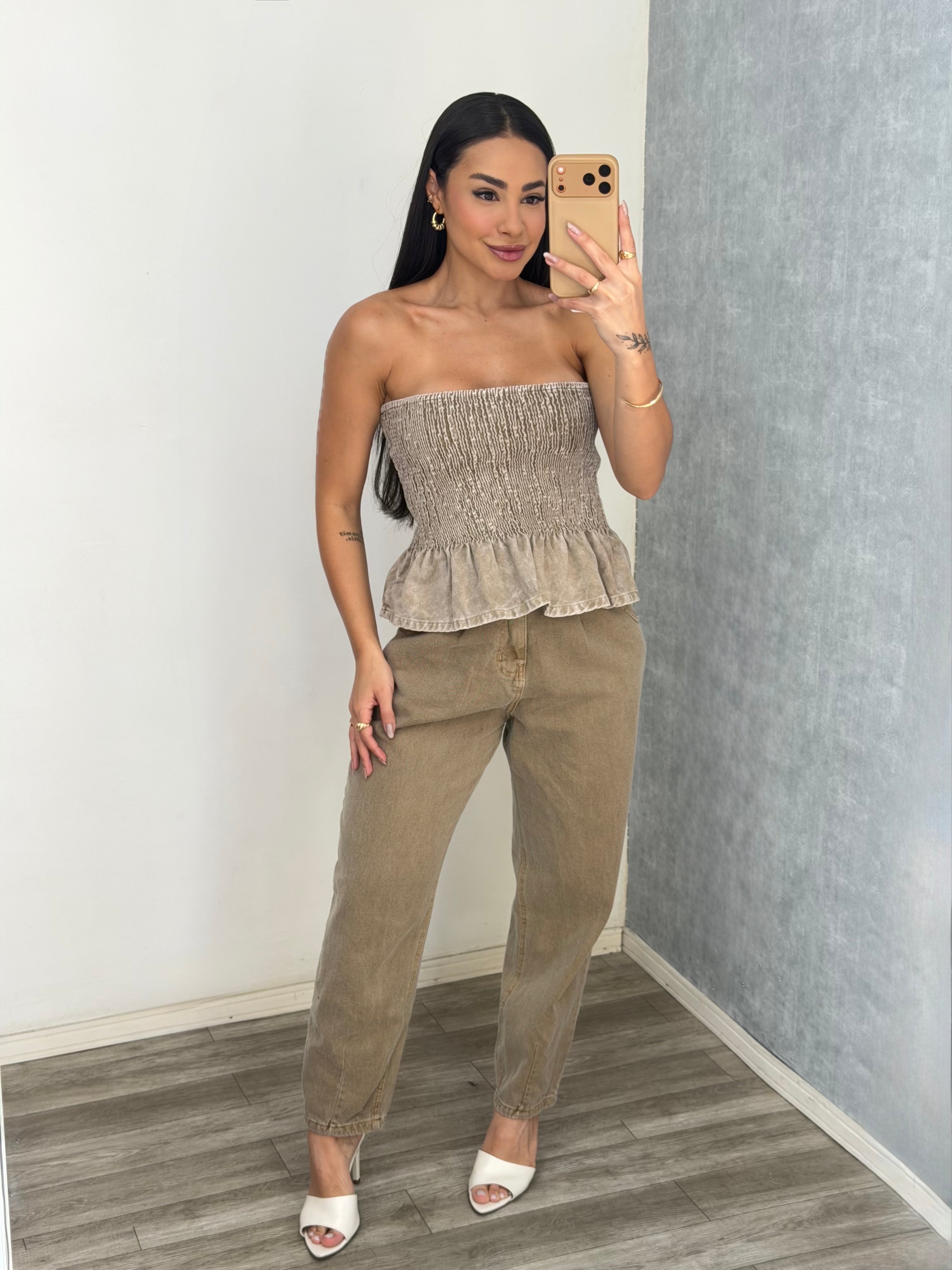 Calça baggy Caqui estonada