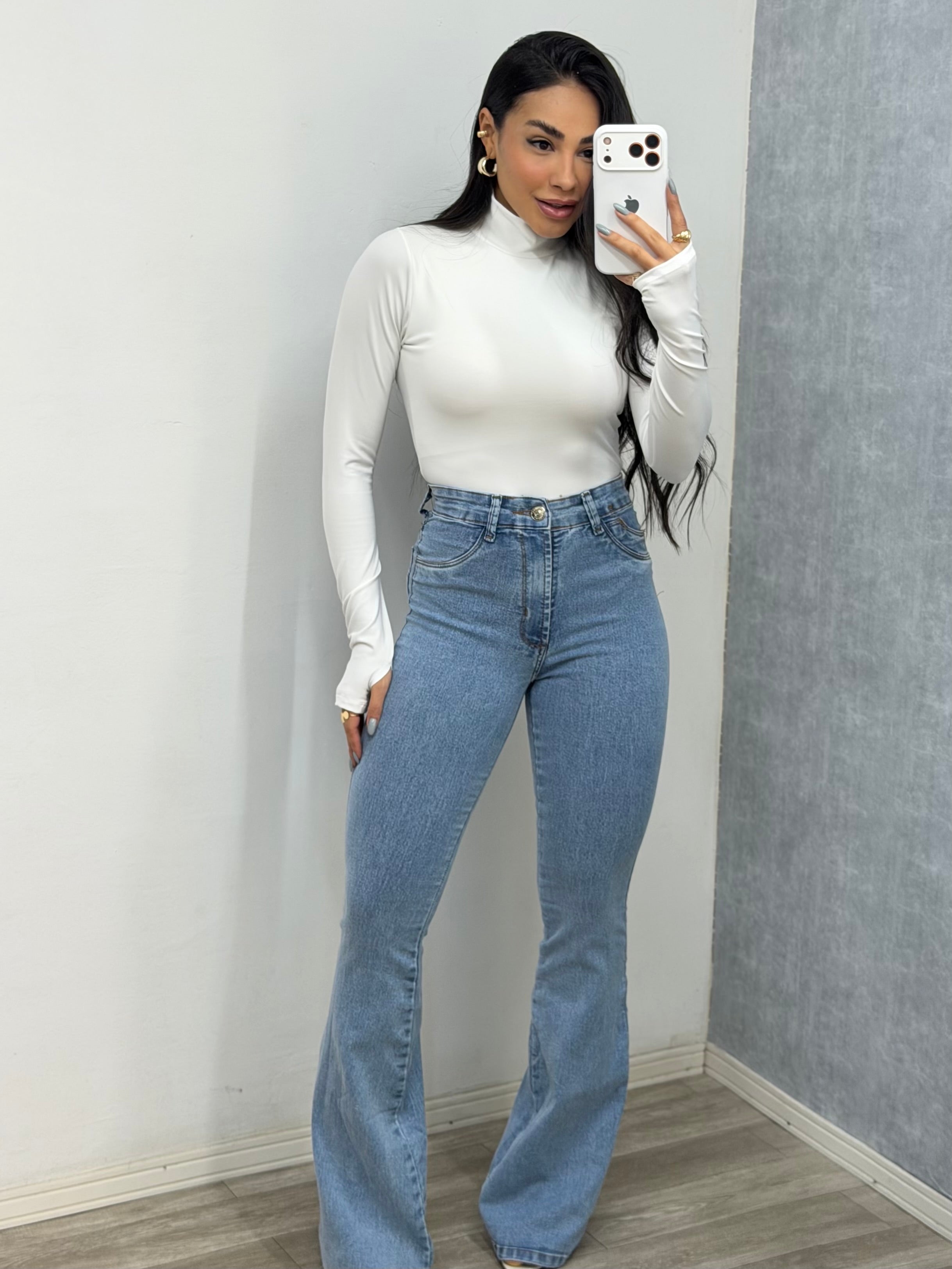 Calça flare marmorizada