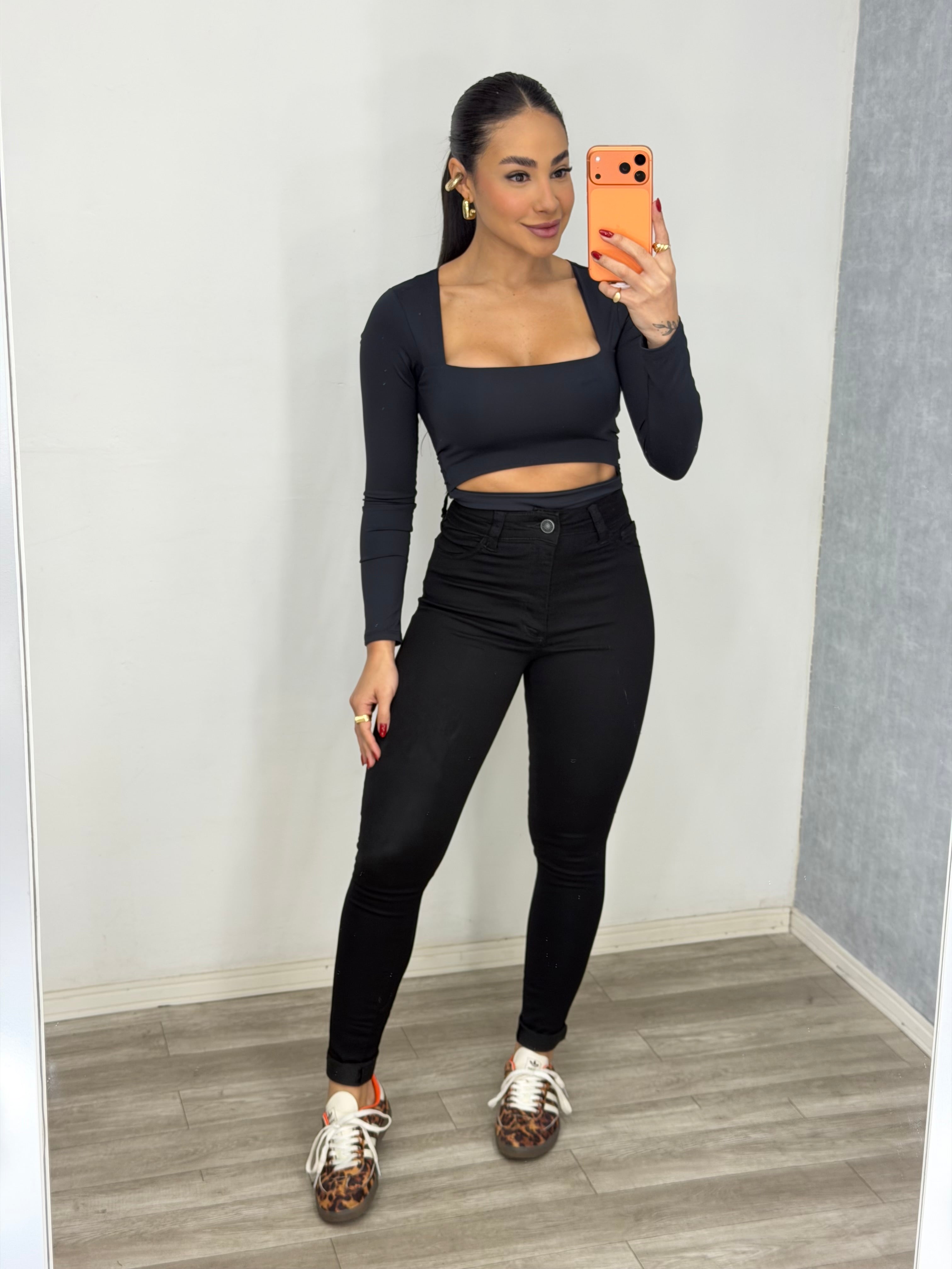Calça skinny black