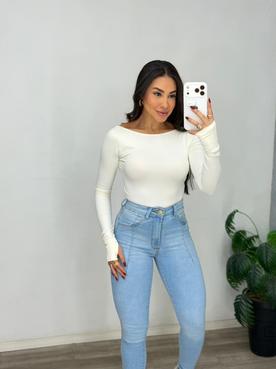 Calça skinny recortes